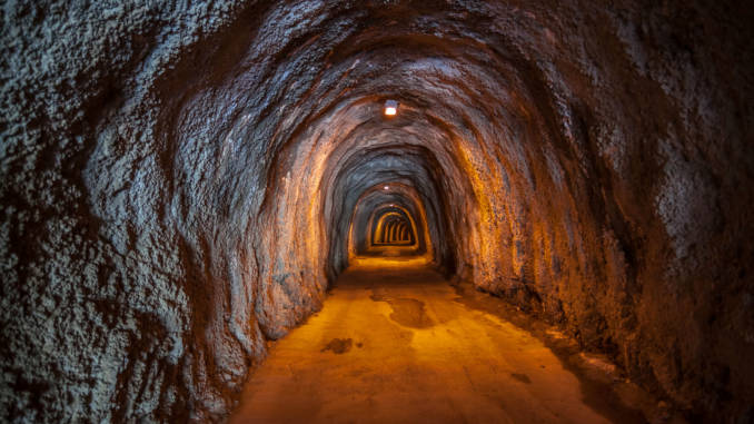 tunel-w-kopalni.jpg