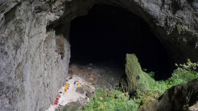 HANG-SON-DOONG.jpg