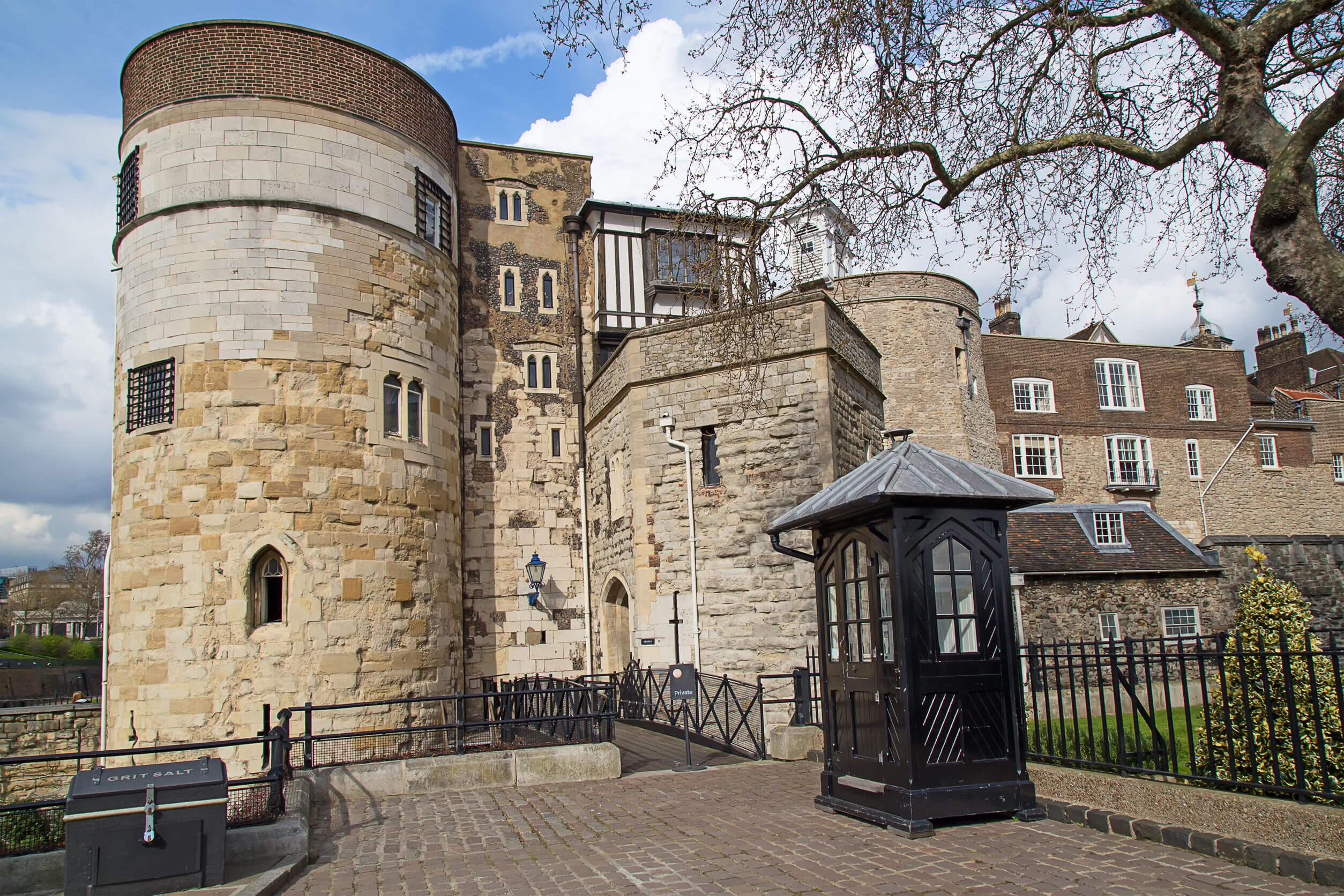 tower-of-london.jpg