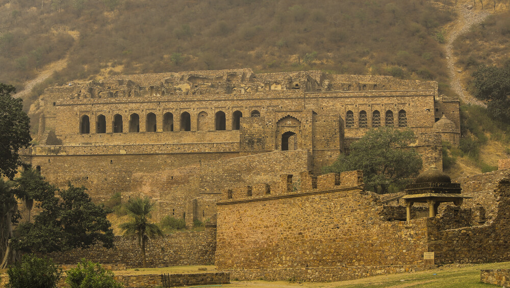 fort-bhangarh.jpg