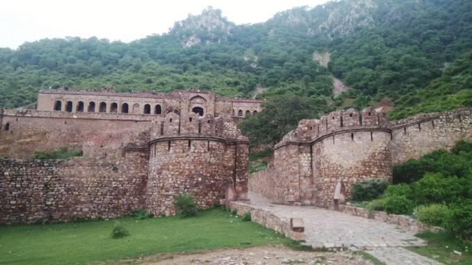 bhangarh.jpg