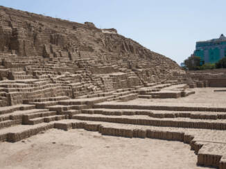 huaca-pucllana.jpg